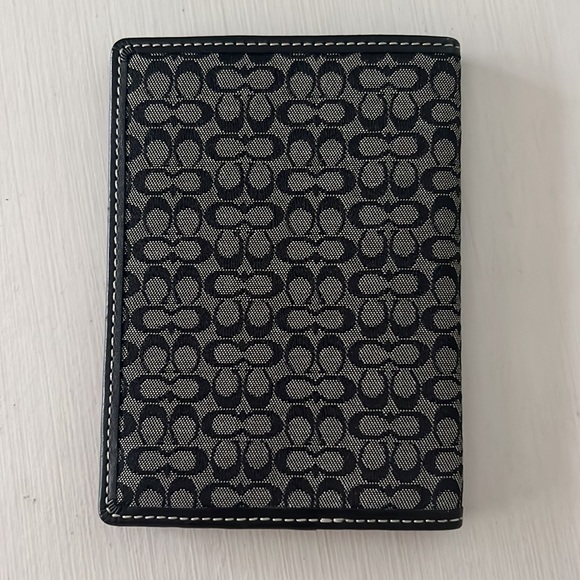 Coach Monogram Passport Holder - Picture 4 of 4